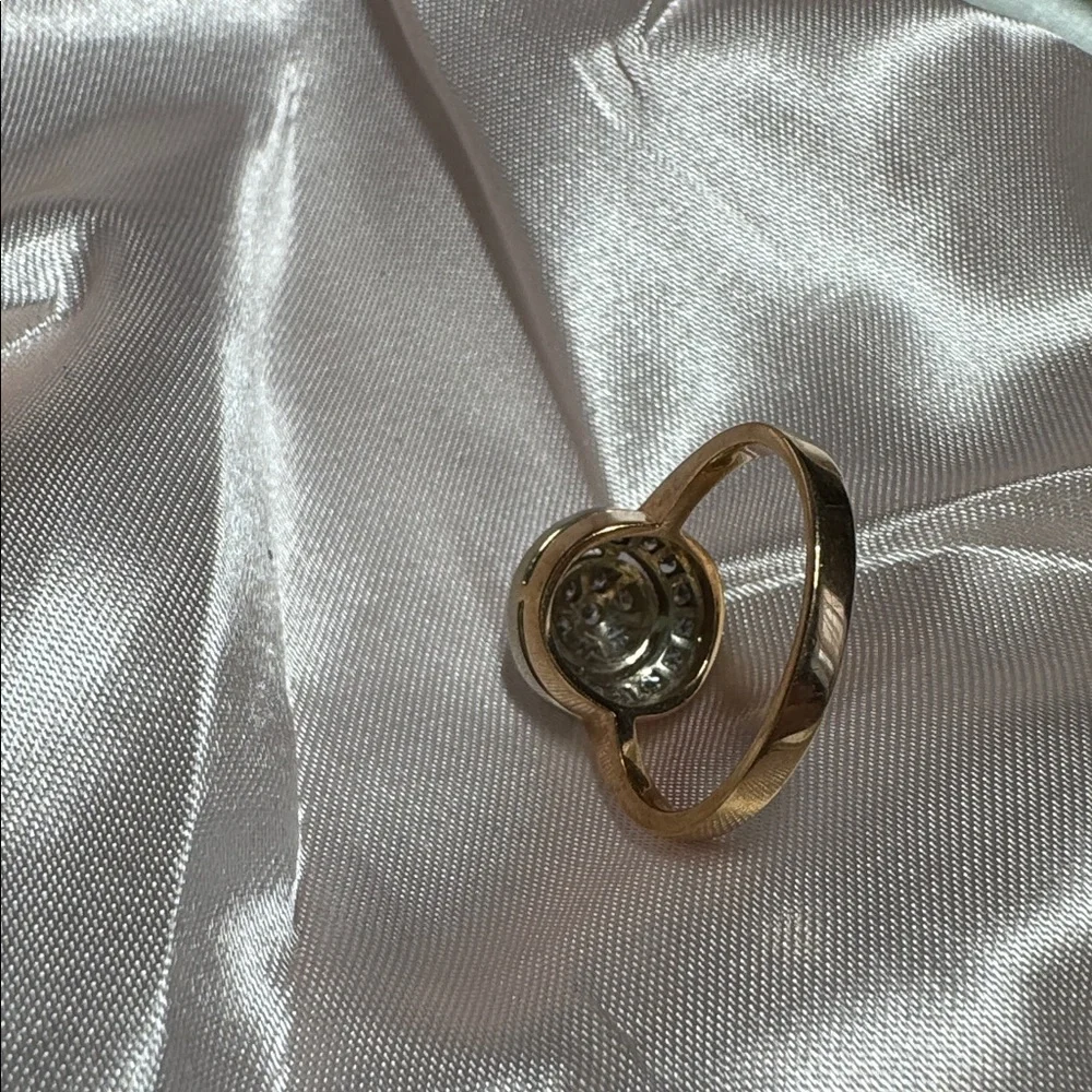 Vintage 14 K gold and diamonds Women's Ring - Picture 8 of 10